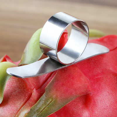 Máy tẩy trái cây nhỏ với kích thước sản phẩm 7.5 * 1.1 * 2.5cm và khoảng 13g