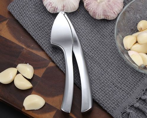 Năng lượng thực phẩm Press tỏi Mincer Ginger Crusher Peeler Squeezer 16 * 3cm Multi Kitchen Grater