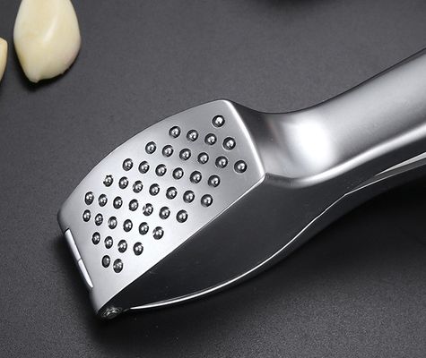 Năng lượng thực phẩm Press tỏi Mincer Ginger Crusher Peeler Squeezer 16 * 3cm Multi Kitchen Grater