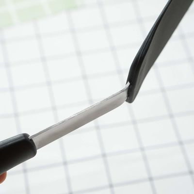 Được cung cấp 2 gói 600F chống nhiệt không dính trứng lật Silicone Spatula 149 115G