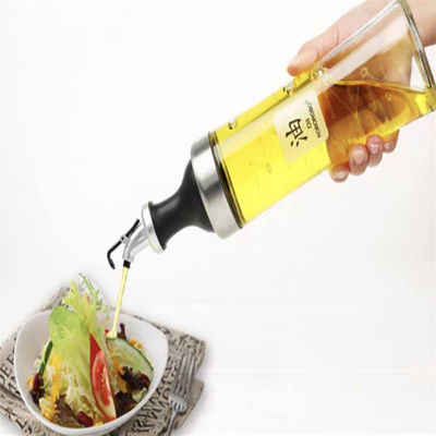Nhà hàng cao Borosilicate Glass Oil Jar Set với vòi phun cong và kiểm soát dầu đo được cung cấp