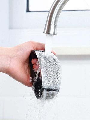 Bán hàng bán chạy nhất Hot Garlic Press Peeler Stainless Steel thủ công cho các công cụ rau quả