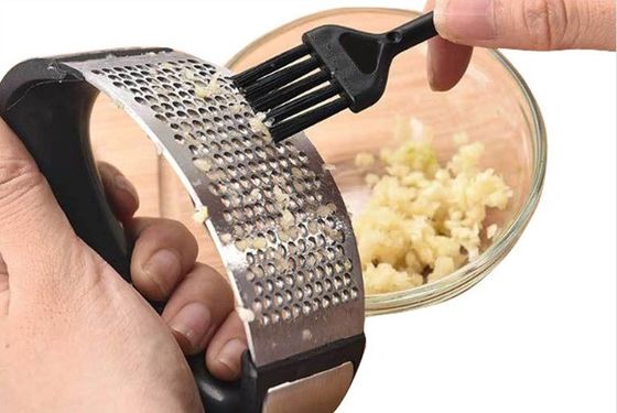 Bán hàng bán chạy nhất Hot Garlic Press Peeler Stainless Steel thủ công cho các công cụ rau quả