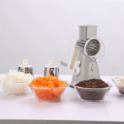 Green Rotary Cheese Grater là sự bổ sung hoàn hảo cho bất kỳ nhà bếp nào để xé rau