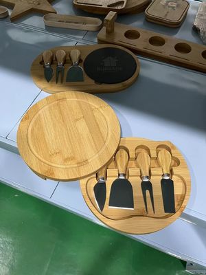 Bảng phô mai treo bền vững và dụng cụ đặt cho đĩa phô mai
