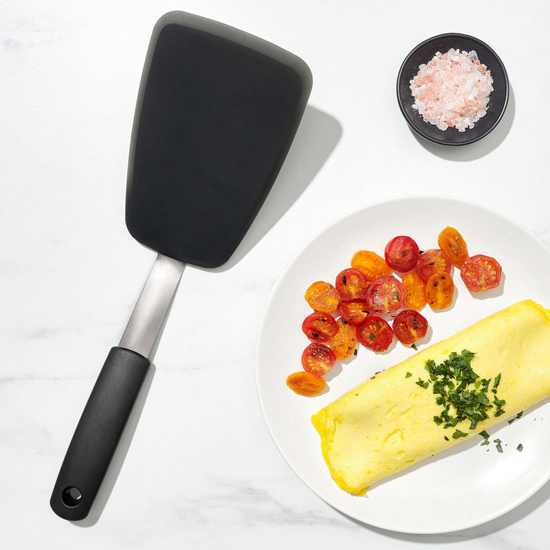 Được cung cấp 2 gói 600F chống nhiệt không dính trứng lật Silicone Spatula 149 115G