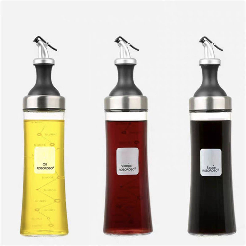 Nhà hàng cao Borosilicate Glass Oil Jar Set với vòi phun cong và kiểm soát dầu đo được cung cấp